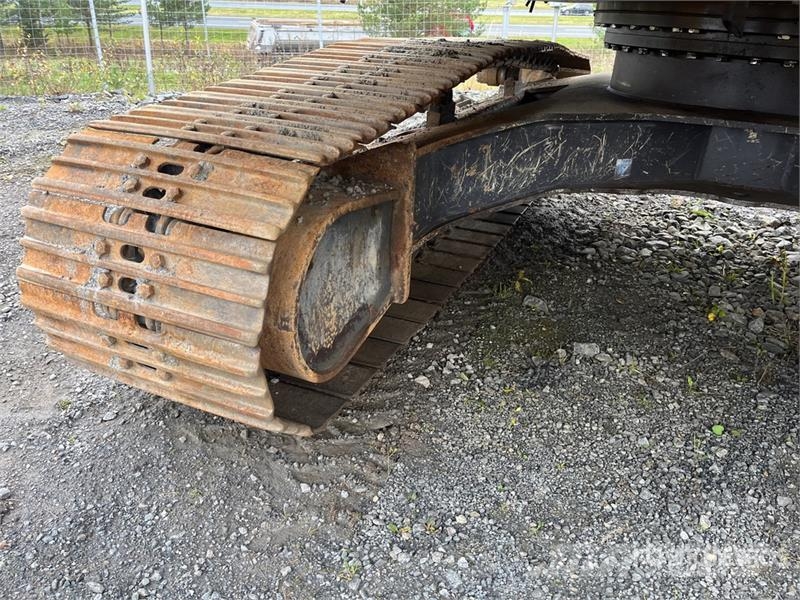 CASE CX250D Tracked Excavator Kāpurķēžu ekskavatori