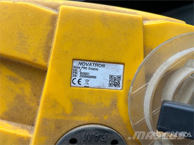 CASE CX250D Tracked Excavator Kāpurķēžu ekskavatori