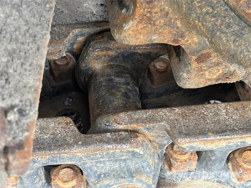 CASE CX250D Tracked Excavator Kāpurķēžu ekskavatori