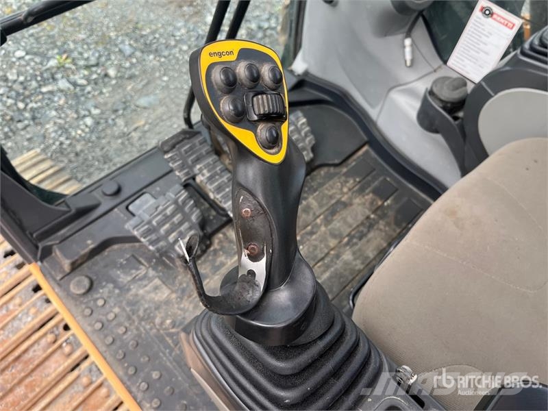 CASE CX250D Tracked Excavator Kāpurķēžu ekskavatori