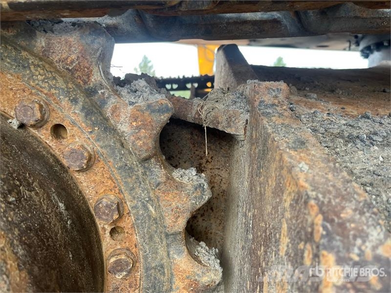 CASE CX250D Tracked Excavator Kāpurķēžu ekskavatori
