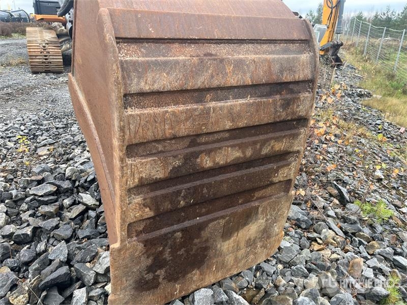CASE CX250D Tracked Excavator Kāpurķēžu ekskavatori