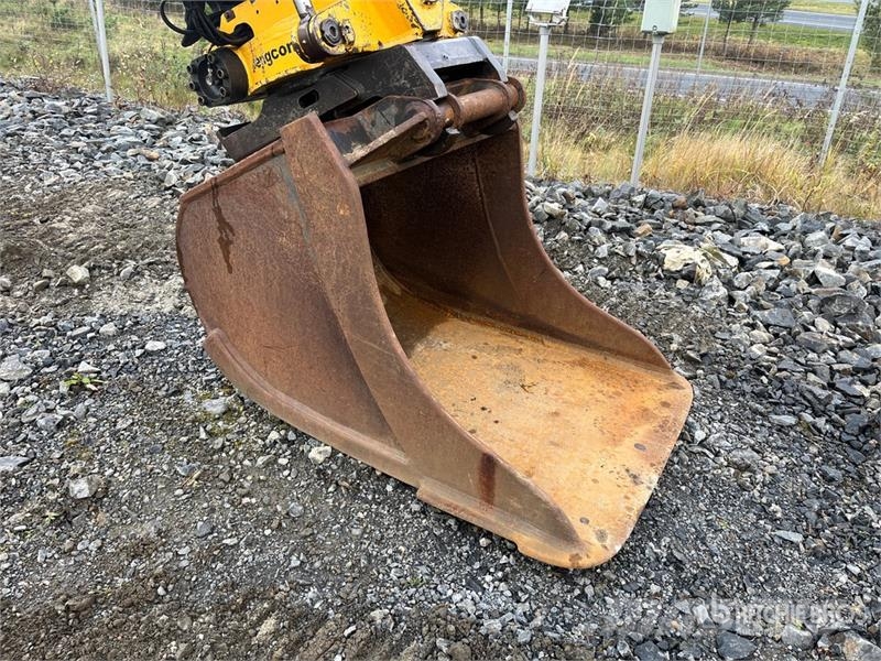 CASE CX250D Tracked Excavator Kāpurķēžu ekskavatori