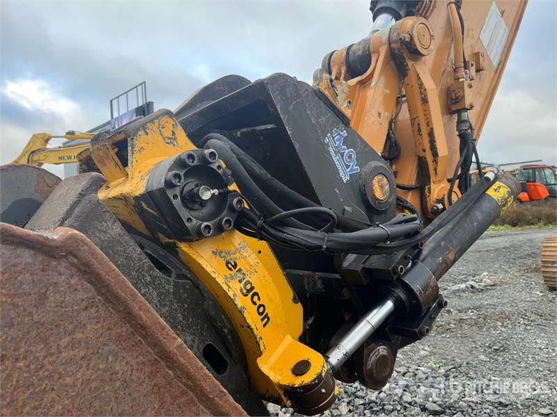 CASE CX250D Tracked Excavator Kāpurķēžu ekskavatori