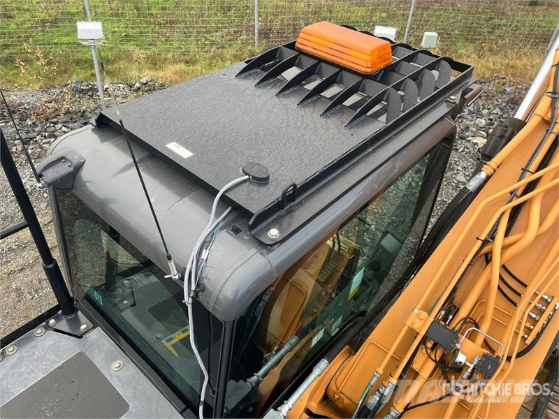 CASE CX250D Tracked Excavator Kāpurķēžu ekskavatori
