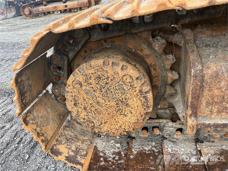 CASE CX250D Tracked Excavator Kāpurķēžu ekskavatori