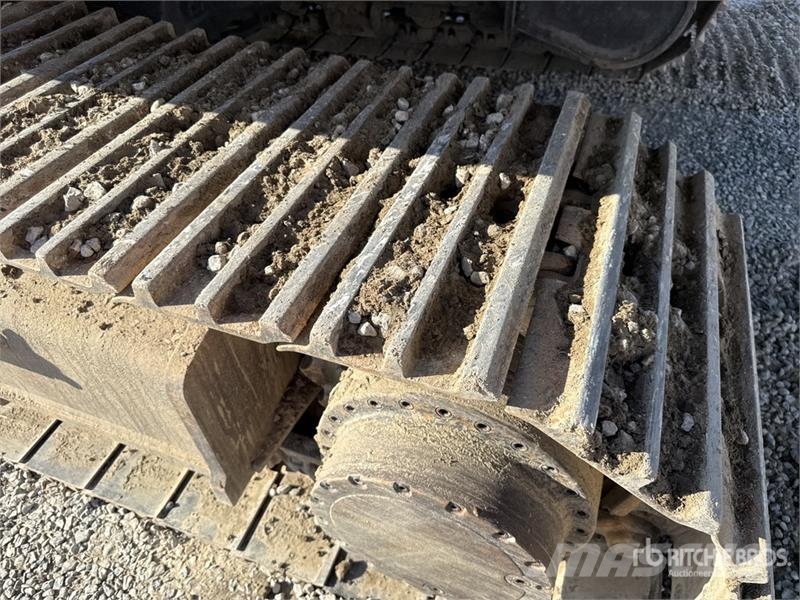 CASE CX300D Tracked Excavator Pásové rýpadlá
