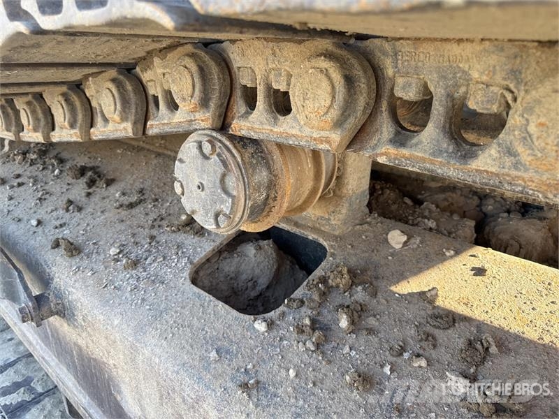 CASE CX300D Tracked Excavator Pásové rýpadlá