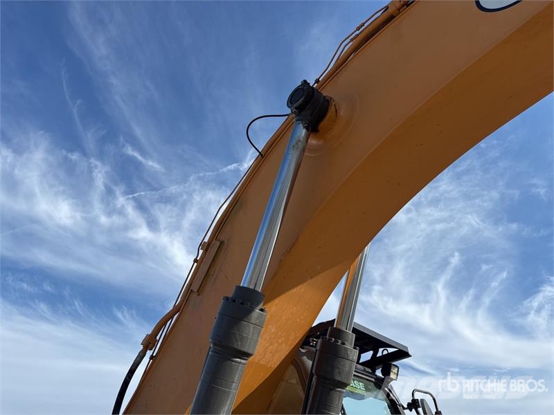 CASE CX300D Tracked Excavator Pásové rýpadlá