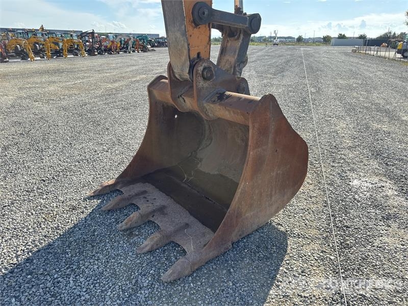 CASE CX300D Tracked Excavator Pásové rýpadlá