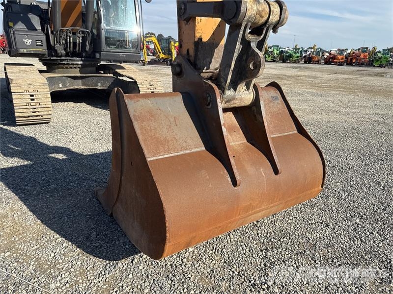 CASE CX300D Tracked Excavator Pásové rýpadlá