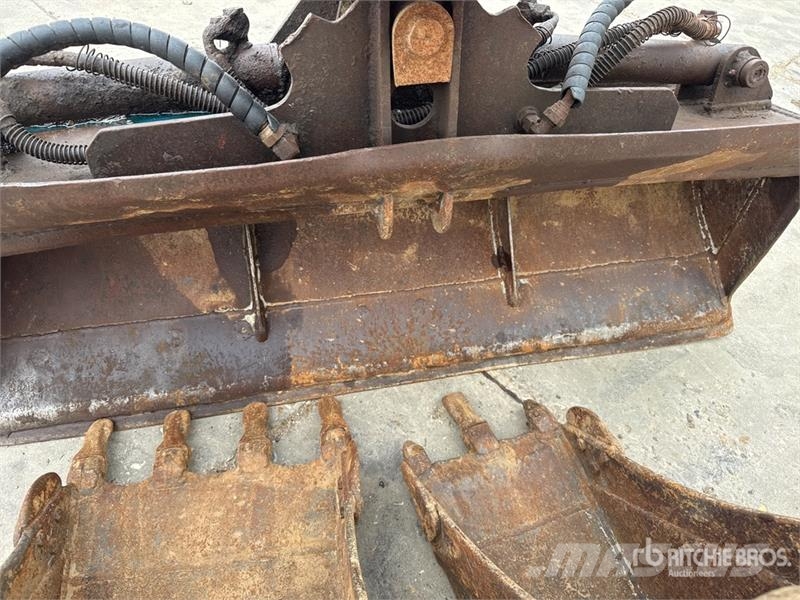 CASE CX50B C Mini Pelle Mini Excavator Minikaivukoneet < 7t