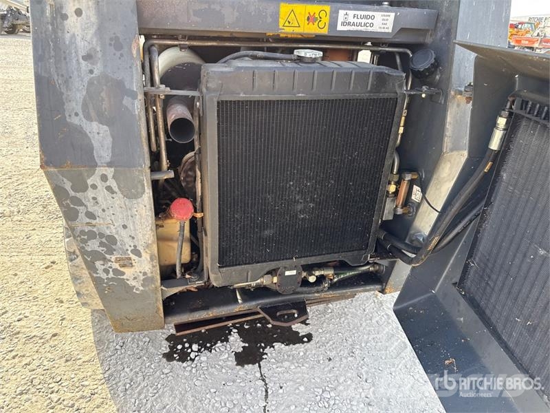 CASE Fermec 526 Skid Steer Loader (Inoperable) Kompaktrakodók