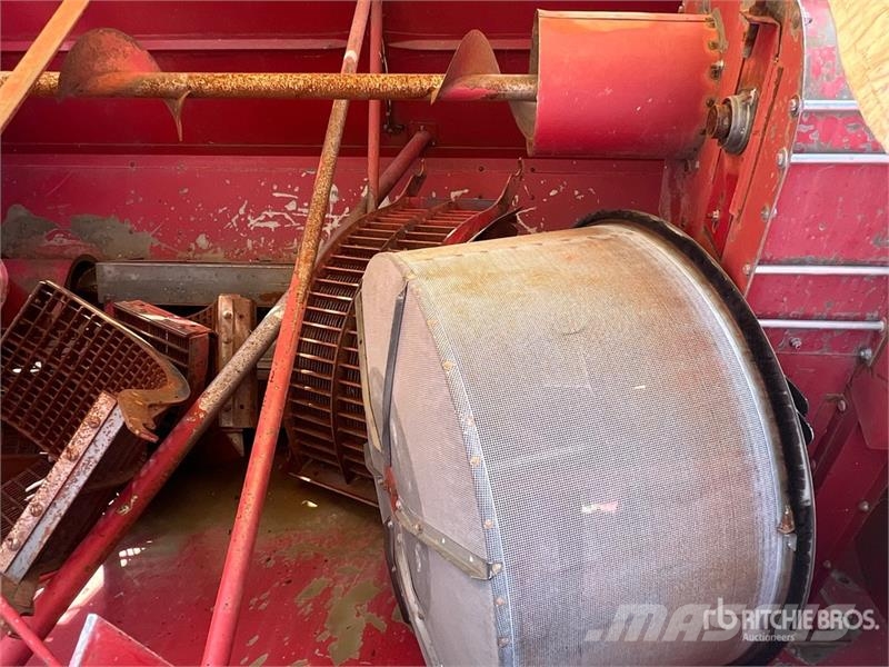 Case IH 1480 Combine Harvester Combine harvesters