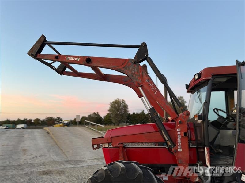 Case IH 5130 4WD Tractor Traktoren