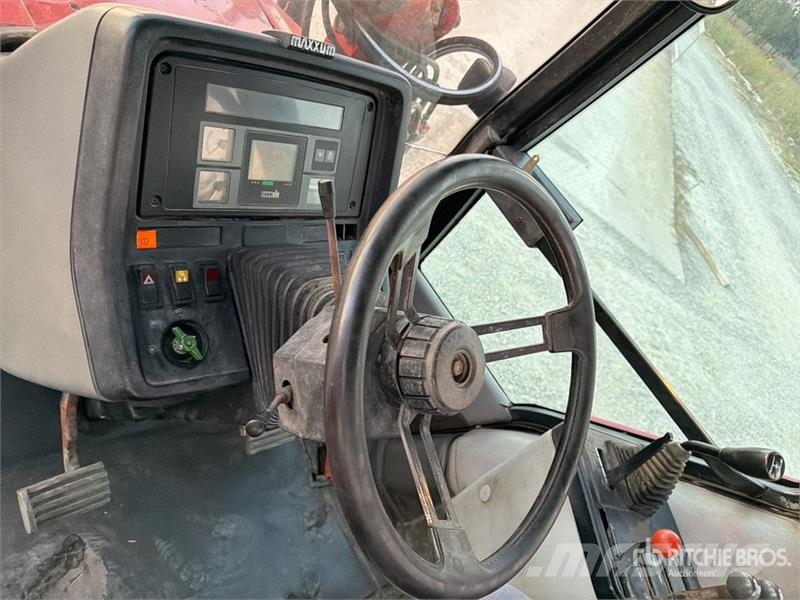 Case IH 5130 4WD Tractor Traktoren