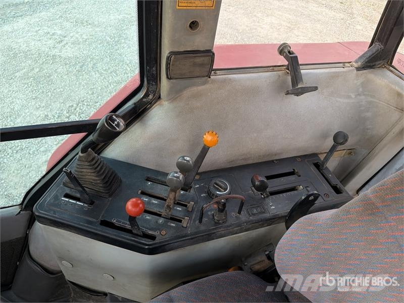 Case IH 5130 4WD Tractor Traktoren