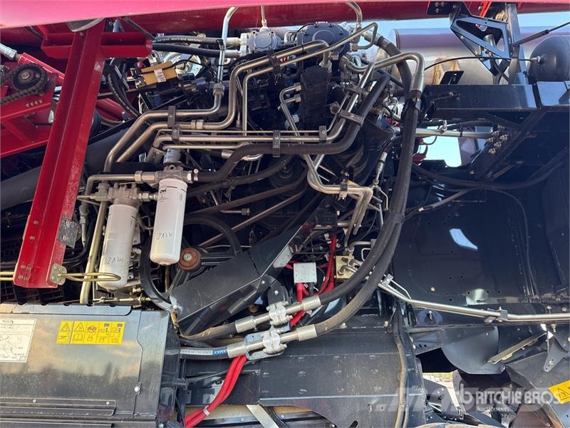 Case IH Axial Flow 8250 Harvest Command Combine Harvester Kombajni