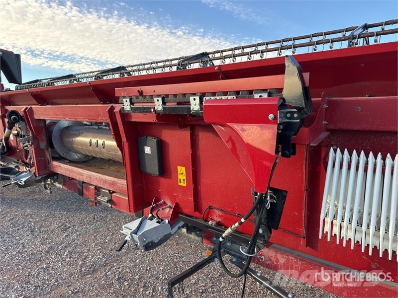 Case IH Axial Flow 8250 Harvest Command Combine Harvester Kombajni
