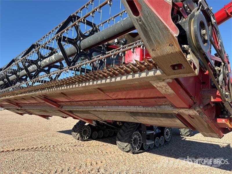 Case IH Axial Flow 8250 Harvest Command Combine Harvester Kombajni