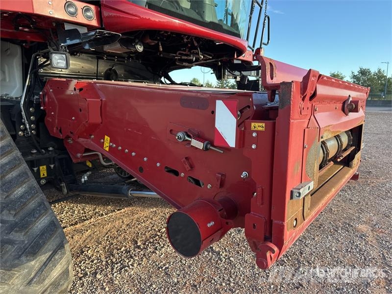 Case IH Axial Flow 8250 Harvest Command Combine Harvester Kombajni