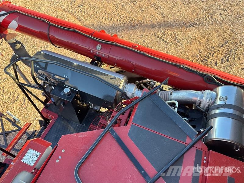 Case IH Axial Flow 8250 Harvest Command Combine Harvester Kombajni