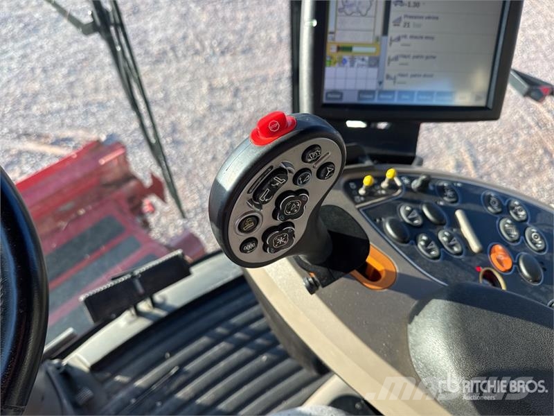 Case IH Axial Flow 8250 Harvest Command Combine Harvester Kombajni
