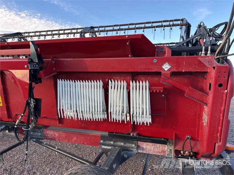 Case IH Axial Flow 8250 Harvest Command Combine Harvester Kombajni