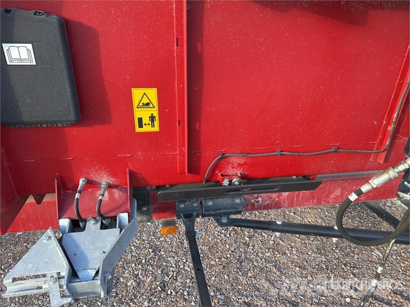 Case IH Axial Flow 8250 Harvest Command Combine Harvester Kombajni