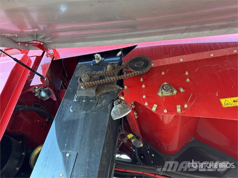 Case IH Axial Flow 8250 Harvest Command Combine Harvester Kombajni