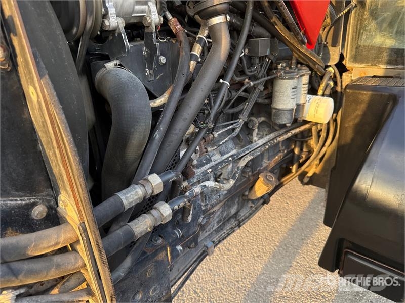 Case IH CVX150 4WD Tractor Traktori