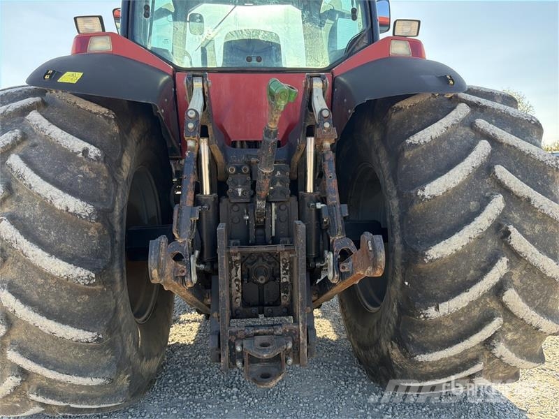 Case IH MX 2702 4WD Tractor (Inoperable) Trattori