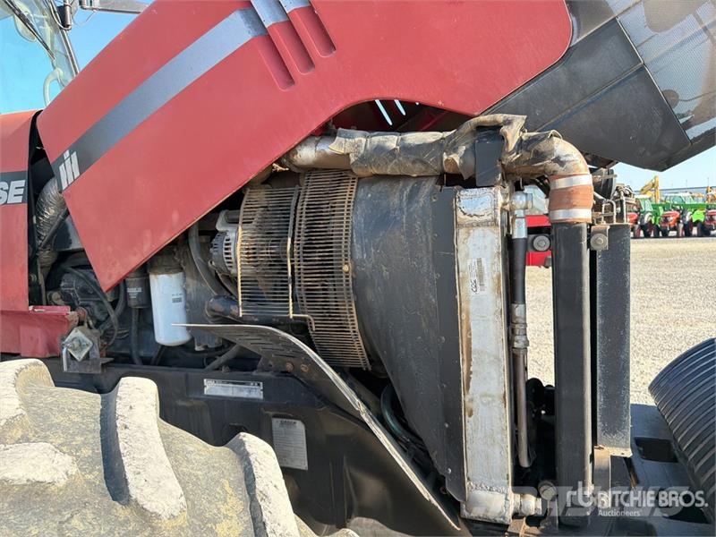 Case IH MX 2702 4WD Tractor (Inoperable) Trattori