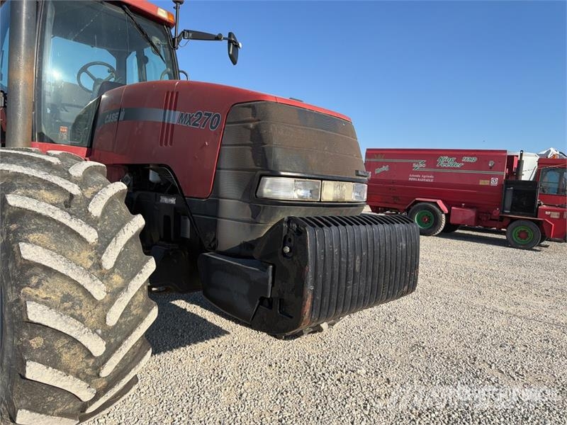 CASE MX 2702 4WD Tractor (Inoperable) Traktorok