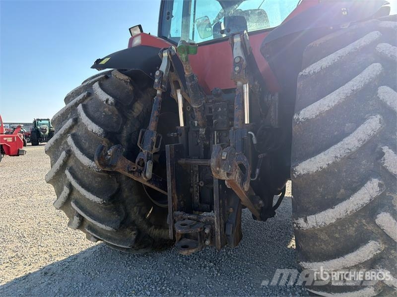 CASE MX 2702 4WD Tractor (Inoperable) Traktorok