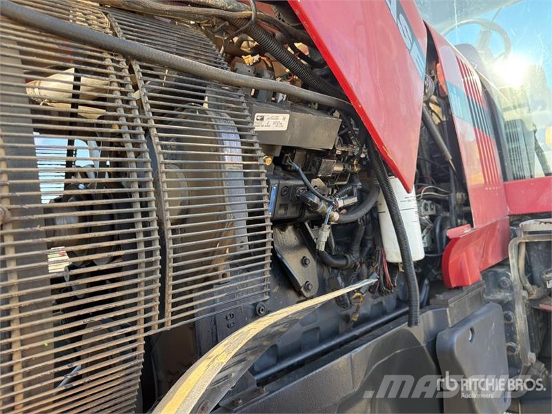 CASE MX 2702 4WD Tractor (Inoperable) Traktorok