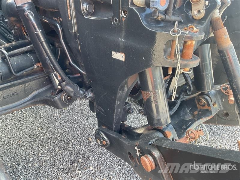 CASE Optum 270 CVM 4WD Tractor Traktoriai