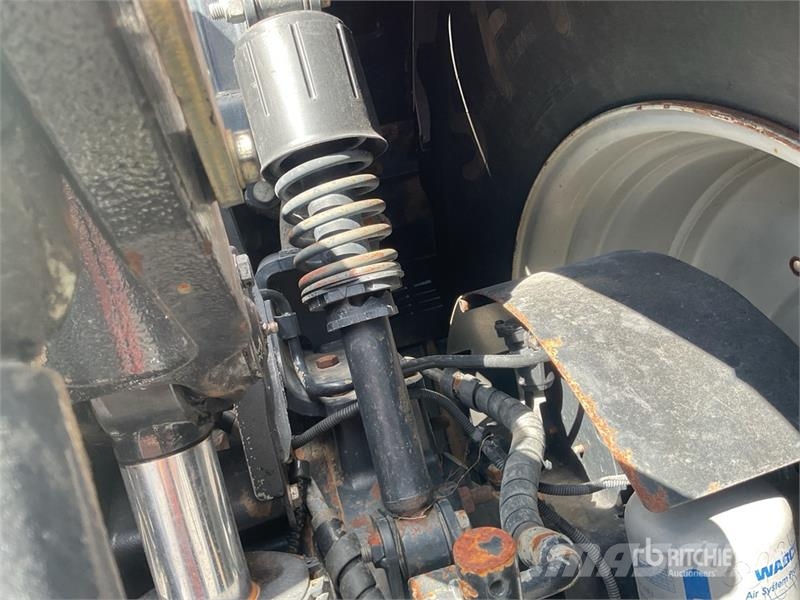 CASE Optum 270 CVM 4WD Tractor Traktoriai