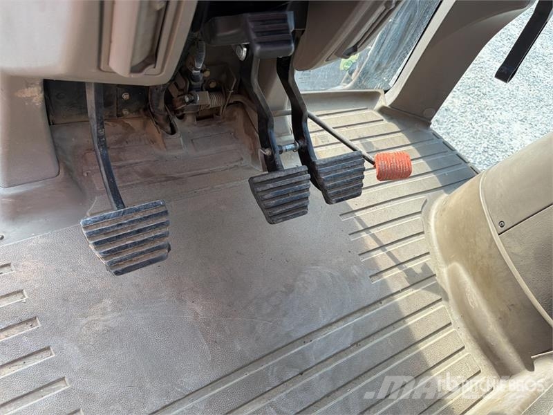 CASE Puma 210 4WD Tractor Traktorok
