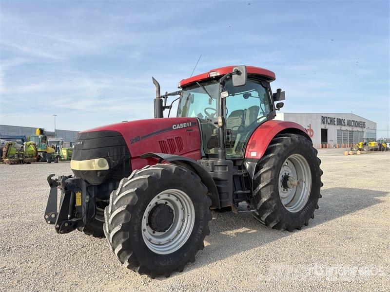 CASE Puma 210 4WD Tractor Traktorok