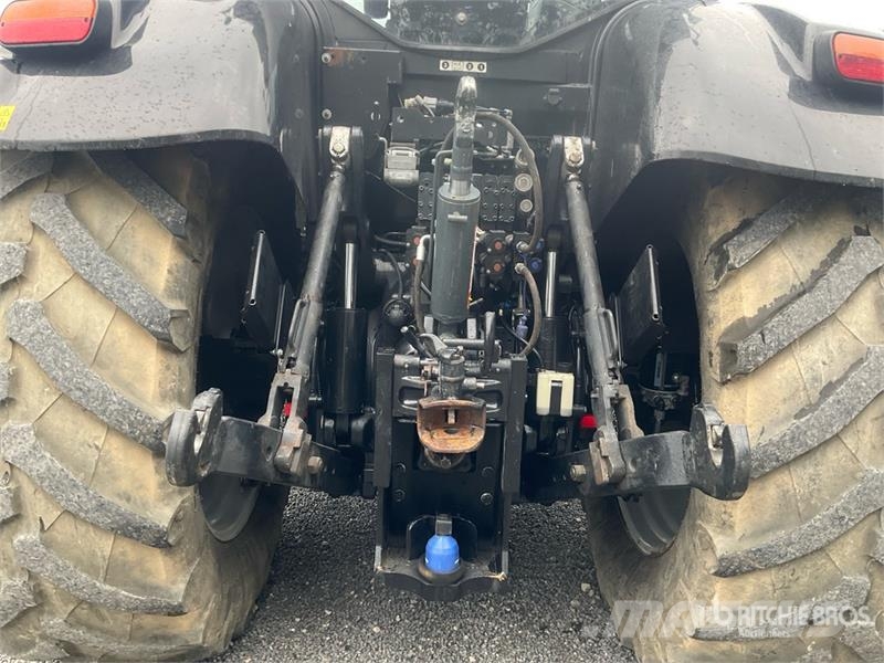 CASE Puma 240 CVX 4WD Tractor Tractors