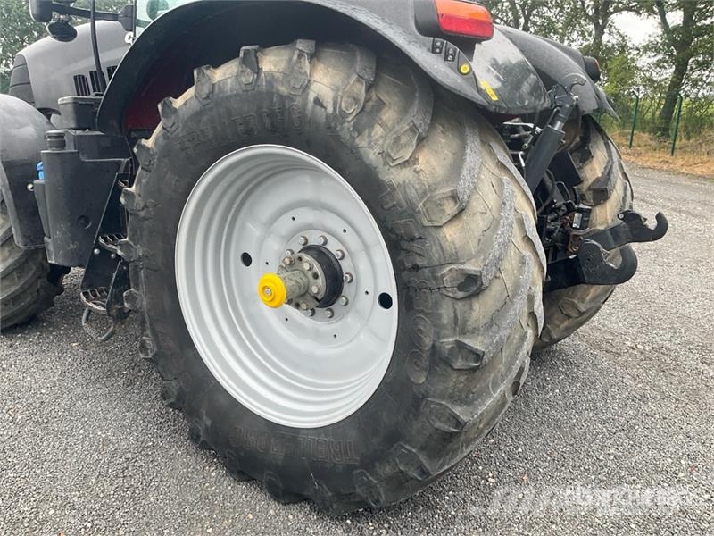 CASE Puma 240 CVX 4WD Tractor Tractors