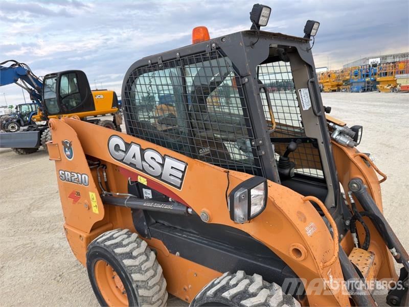 CASE SR210 Mini Pale Gommate