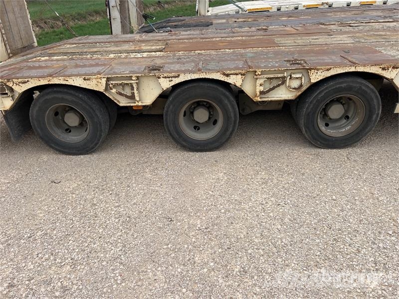 Castera 3SS34T Tri/A Semi-Remorque Porte-Engins 3 Essieux  Low loaders
