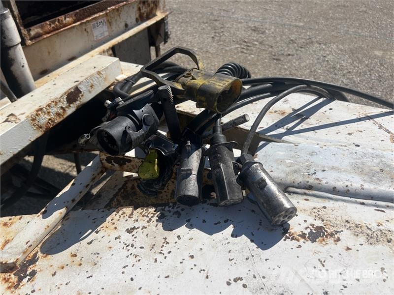 Castera 3TS24TSA Tri/A Remorque Porte-Engin 3 Essieux Lowb Remorque surbaissée