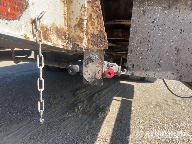 Castera 3TS24TSA Tri/A Remorque Porte-Engin 3 Essieux Lowb Remorque surbaissée