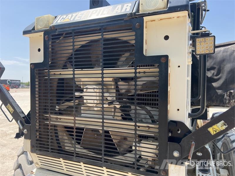 CAT 120M VHP Tiehöylät