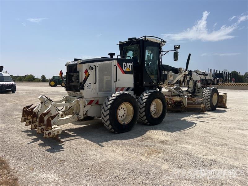 CAT 120M VHP Tiehöylät