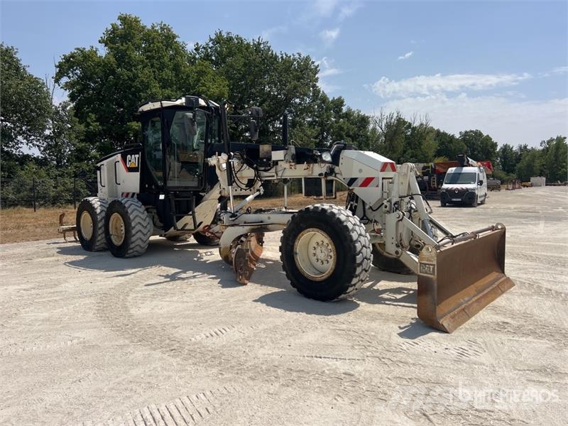 CAT 120M VHP Tiehöylät