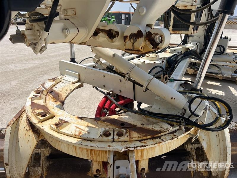 CAT 120M VHP Tiehöylät